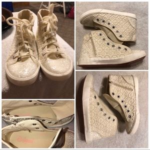 Disney Cream Lace D-Signed Kids Sneakers